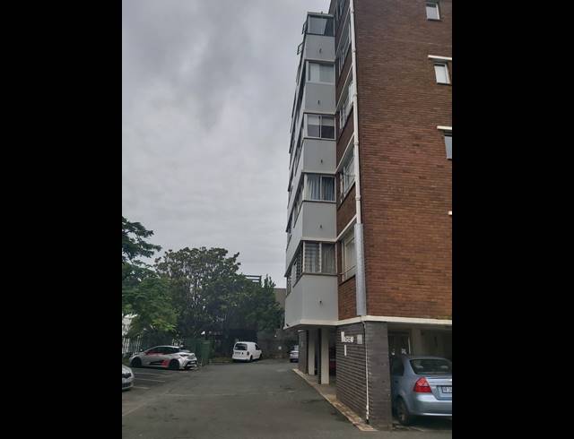 2 BEDROOM APARTMENT RENTED IN MORNINGSIDE
